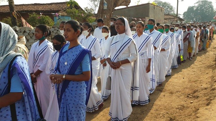 ईश सेवक फादर लीवन्स के आगमन की 136वीं वर्षगाँठ