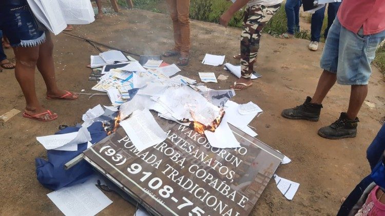 Atacada Associação das Mulheres Munduruku 