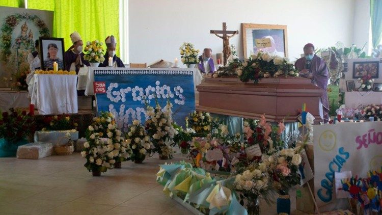 L' omelia del vescovo di Huari, Ivo Baldi, legato all'Operazione Mato Grosso