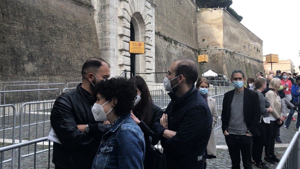 2021.05.03 Musei Vaticani percorso riapertura 2021 ingresso fila 2