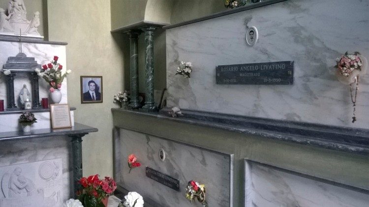 La tomba di Rosario Livatino,, nella cappella di famiglia del cimitero di Canicattì