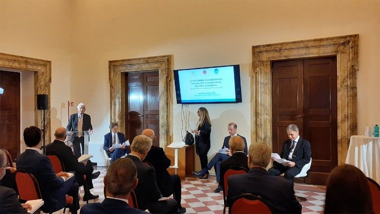 Um encontro da Fundação Centesimus Annus con Snam