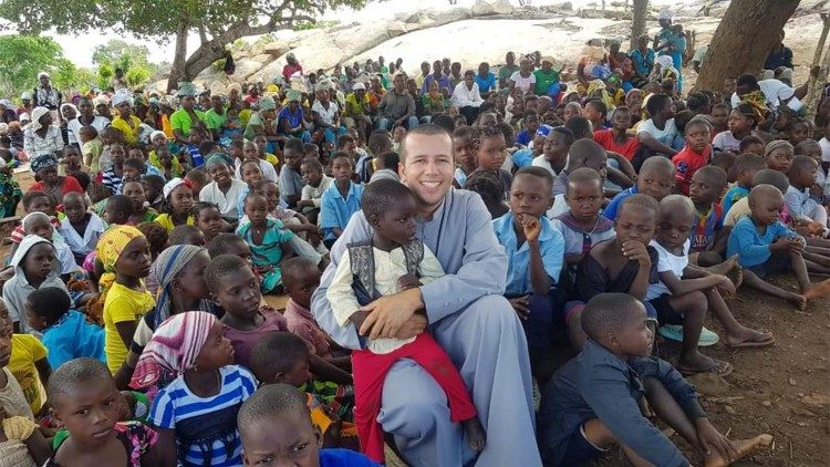 O missionário pe. Salvador Maria Rodrigues de Brito, em Moçambique