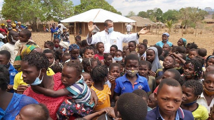 Loan báo Tin Mừng