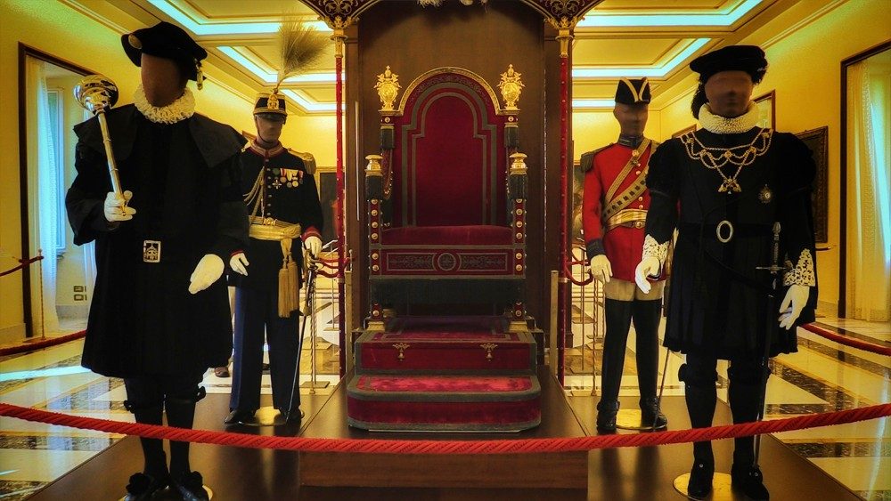 Blick in den Vatikanischen Kutschenpavillon