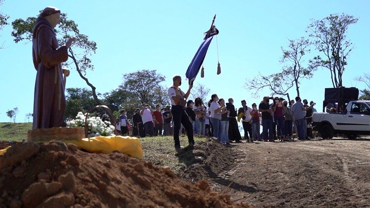 Pedra fundamental do Santuário Frei Galvão