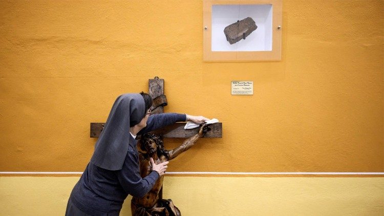 Pontifícia Obra de São Pedro Apóstolo apoia principalmente a formação de sacerdotes, religiosas e religiosos.