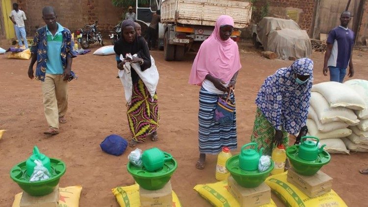 Refugiados nas escolas lassalistas de Burkina