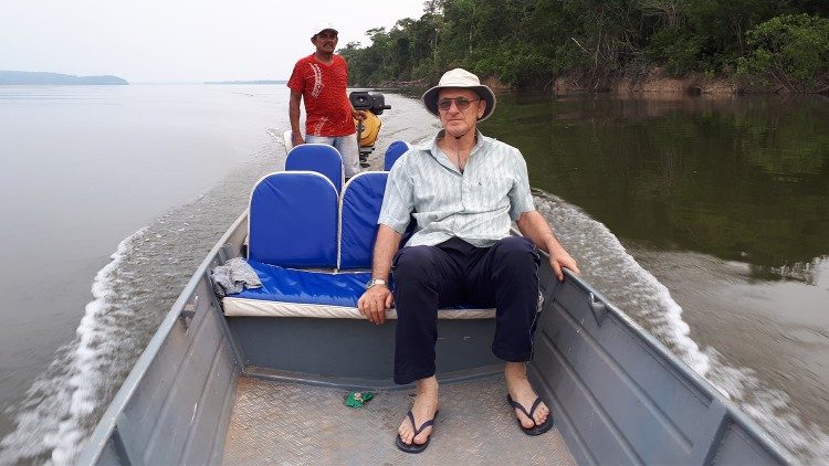 O Frei Marcos Juchem Júnior naquela região amazônica
