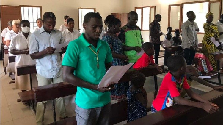 Um grupo de Catequistas no Centro Formação de Catequistas (Guiné-Bissau)