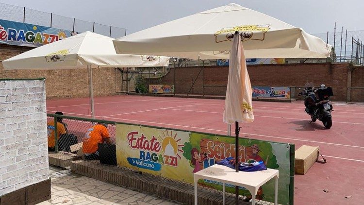 Os campos de tênis e basquete também já estão prontos