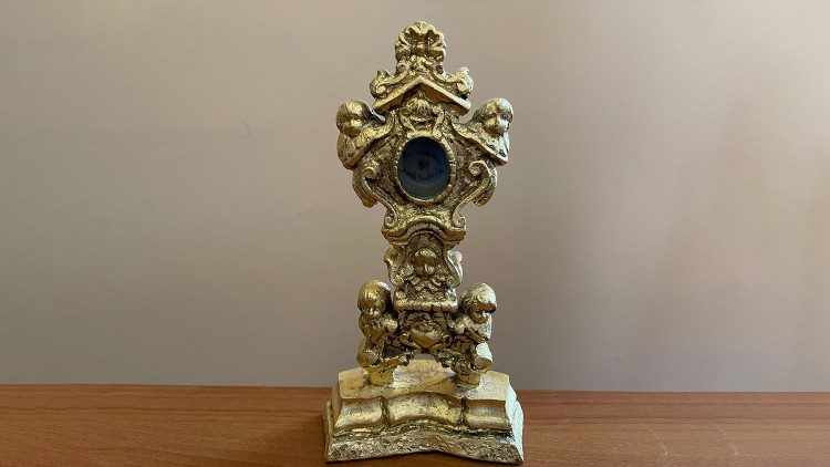 Relicário com osso de São José de Anchieta, na Igreja Santo Antônio dos Portugueses, em Roma