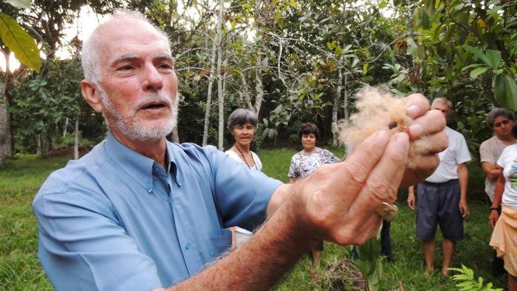 Monseñor Alcimar Caldas Magalhães, Obispo emérito de la diócesis de Alto Solimões en Brasil