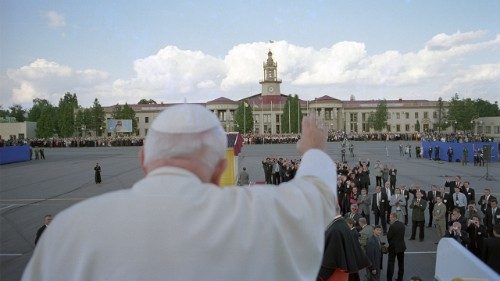 “Paz precária”: a atualidade da Centesimus annus de São João Paulo II