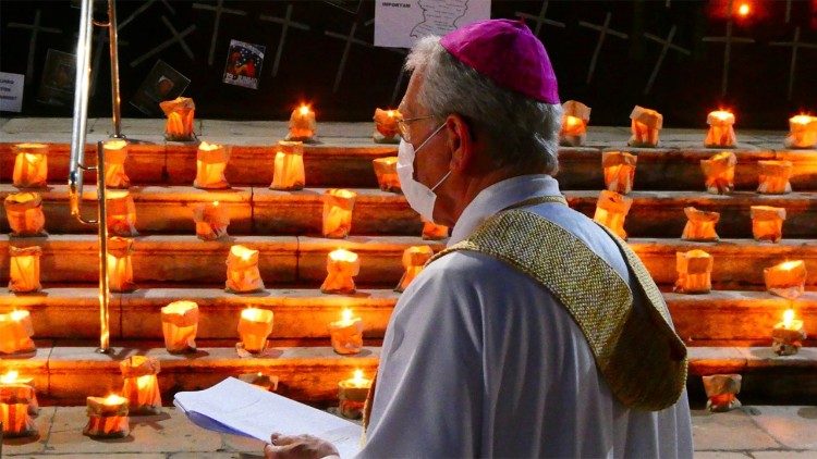 Manaus lembra os 500 mil mortos pela Covid-19
