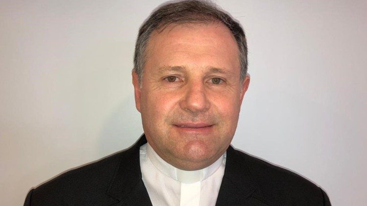 O Padre Cleocir Bonetti, do clero de Erexim/RS, até agora vigário geral da mesma diocese