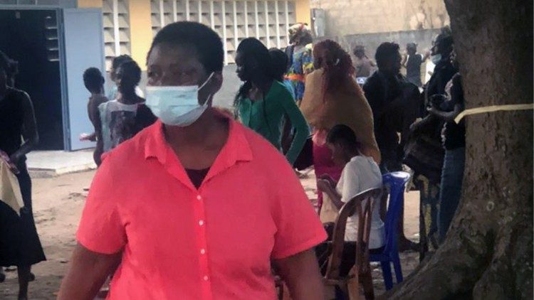 Teilnehmerinnen des Hilfsprojekts in Kinshasa