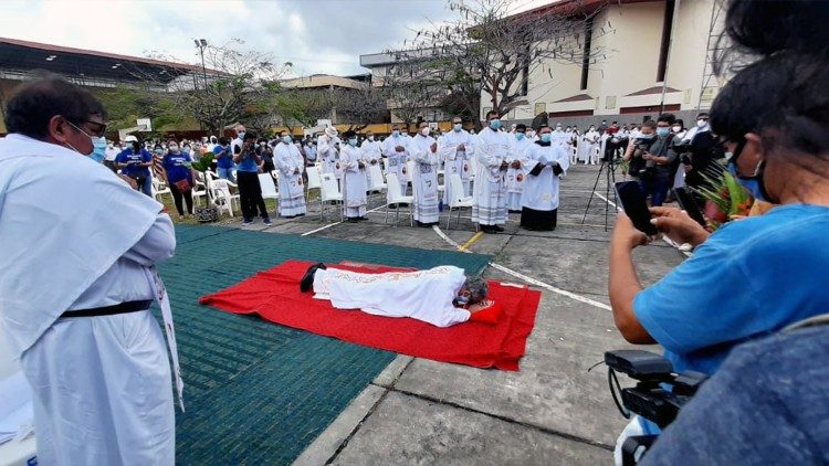 Ordenación episcopal de MOnseñor Miguel Ángel Cadenas