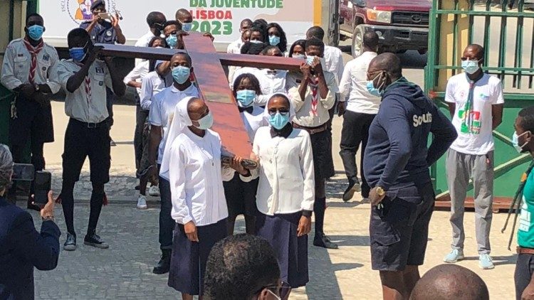 Angola - Símbolos da JMJ 2023 continuam a sua peregrinação por dioceses do país