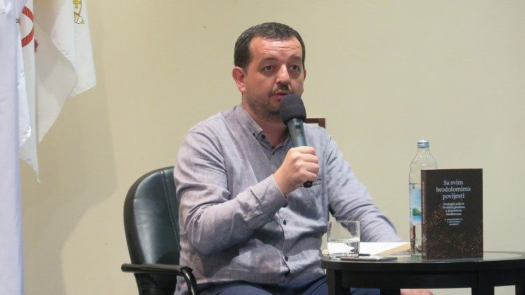 Don Branko Juric, che ha curato con Loredana Fabijanic l'edizione croata del libro di Bongiovanni-Tanzarella