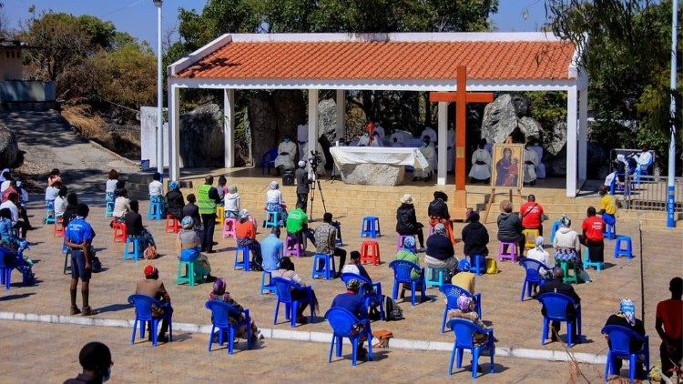 Peregrinação dos Símbolos da JMJ pelas Dioceses de Angola