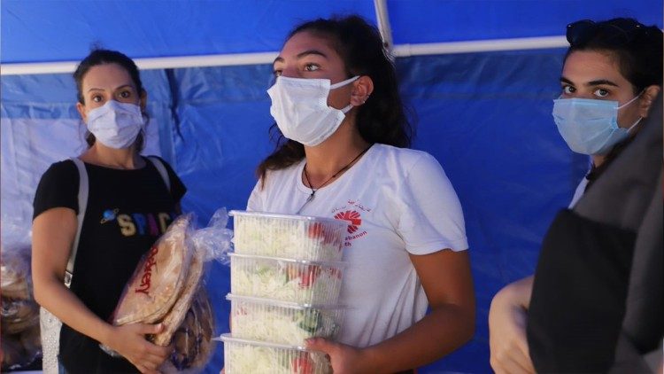 Pasti caldi durante la prima emergenza