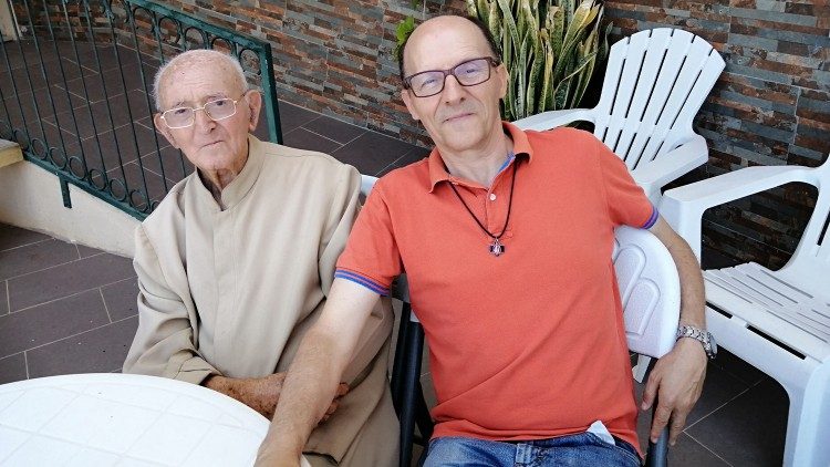 Padre Campos (Missionário em Cabo Verde) e Padre Tony Neves, Espiritanos