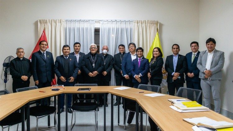 Reunión entre congresistas de pueblos originarios y el presidente de la CEP, Mons. Cabrejos