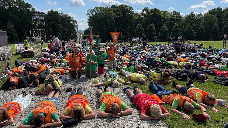 Jasnogórscy pielgrzymi modlą się za Franciszka