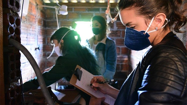 Voluntarias en pleno trabajo