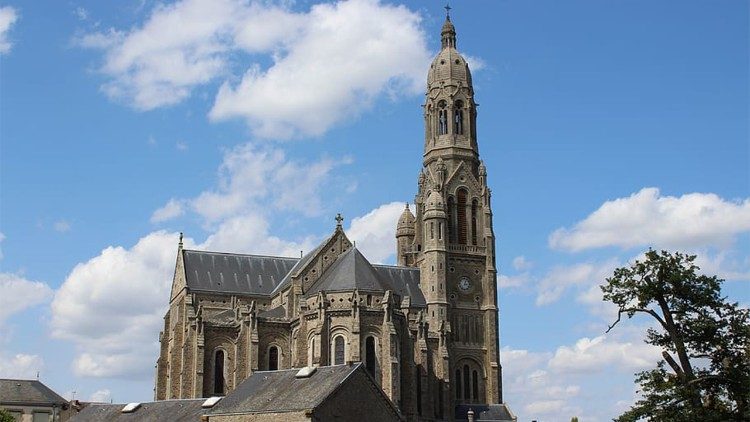 Basílica dedicada a São Luís Maria Grignion de Montfort 