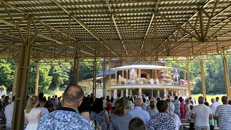 Вірні під час прощі в Погоні