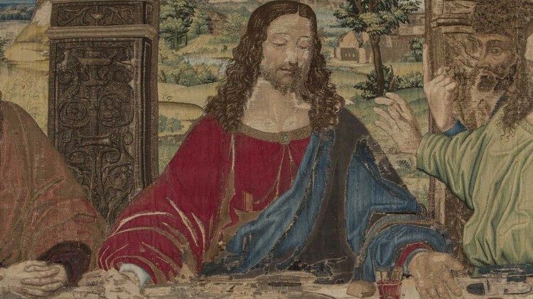 Un particolare della figura di Cristo nell'arazzo tratto dal Cenacolo di Leonardo esposto in Pinacoteca Vaticana 
