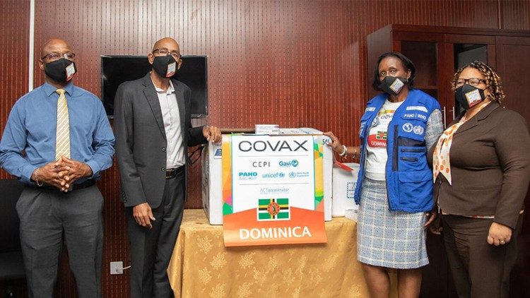 El Presidente de la Conferencia Episcopal de las Antillas invita a vacunarse contra el Covid-19.