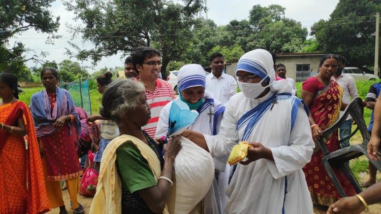 Mshikamano wa upendo na maskini.