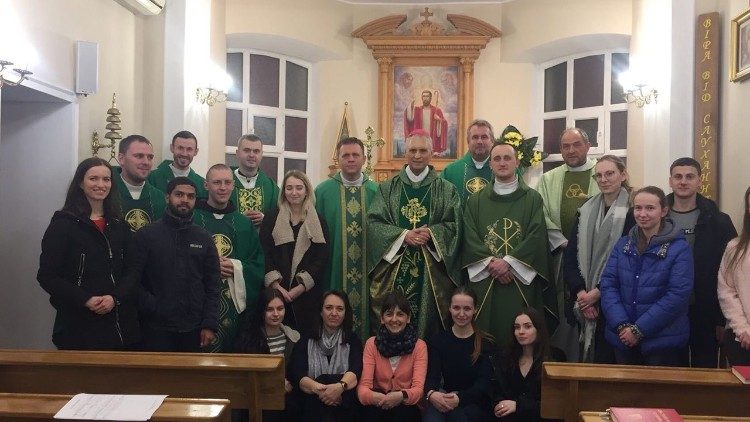 Комісіїя у справах душпастирства молоді РКЦ в Україні