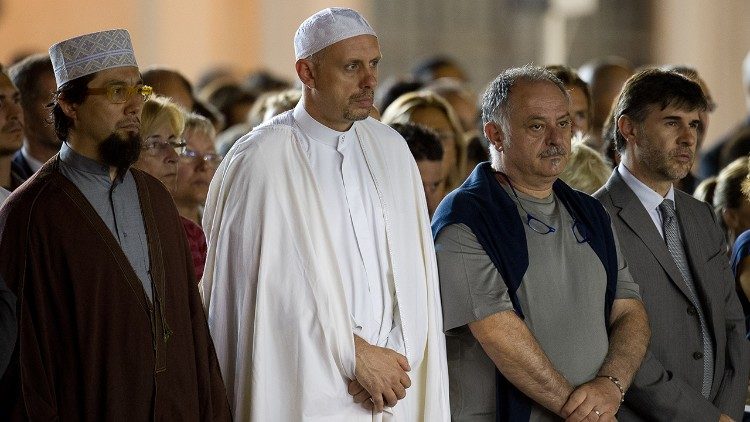 La veglia di preghiera per la Siria in piazza San Pietro (7 settembre 2013)