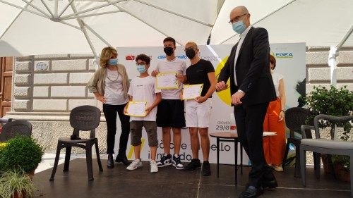 “Opera Prima” ai giovanissimi scrittori: raccontate gli incontri della vita