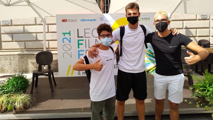 Ancora tre ragazzi vincitori del concorso "Opera Prima" sezione soggetti per fllm e serie tv, al Lecco Film Fest