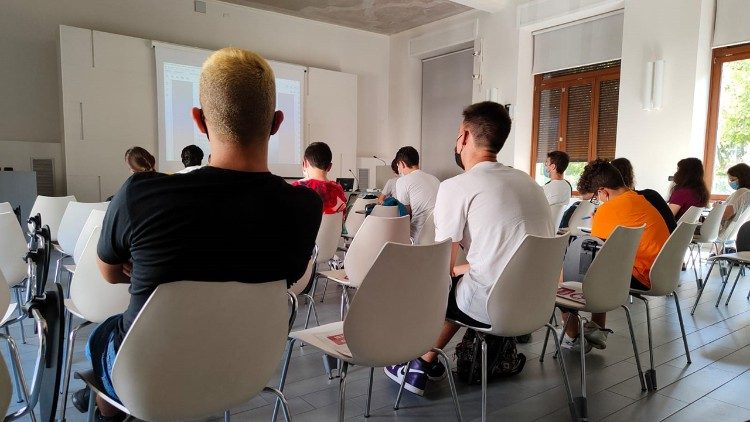 Un'incontro formativo al Lecco Film Fest, dove sono stati invitati i vincitori del concorso "Opera Prima"