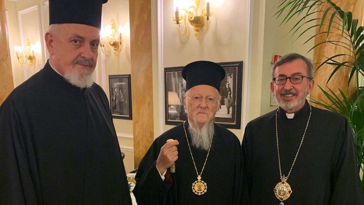 Dom Khajag Barsamian com o Patriarca Bartolomeu