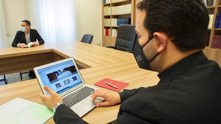 Reunión del personal del Dicasterio 