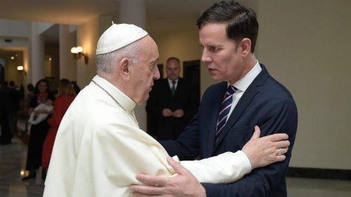 Missbrauchs-Überlebender Cruz: „Missbrauch ist wie Krebs“