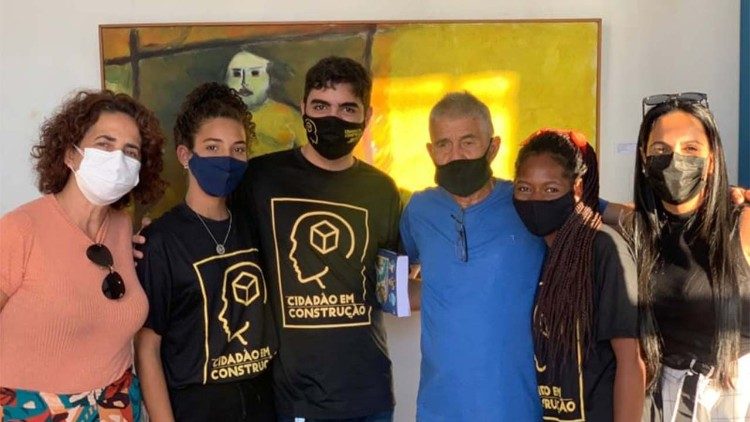 Davi com a equipe na Casa de Cultura