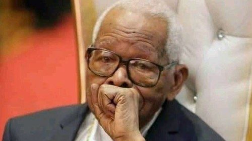 Papst über verstorbenen Kardinal Dos Santos: Diener der Kirche