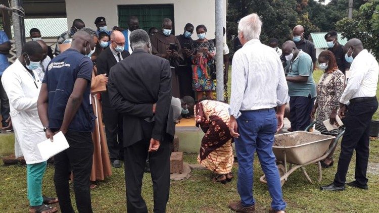 Lançamento da 1ª Pedra do laboratório do Hospital de Cumura (Guiné-Bissau)