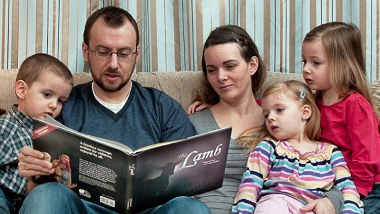 Francja: przekaz wiary w rodzinie, statystyki są bezlitosne