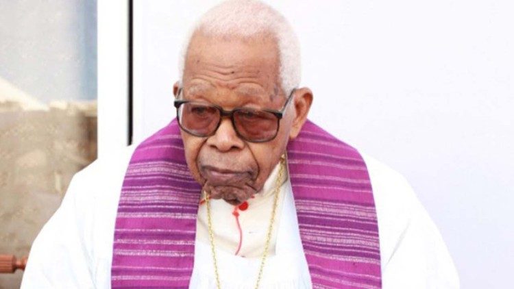 Cardeal Dom Alexandre José Maria dos Santos (Moçambique)