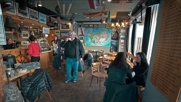 Lobster Soup - Das entspannteste Café der Welt - Nameless Media/24 Bilder