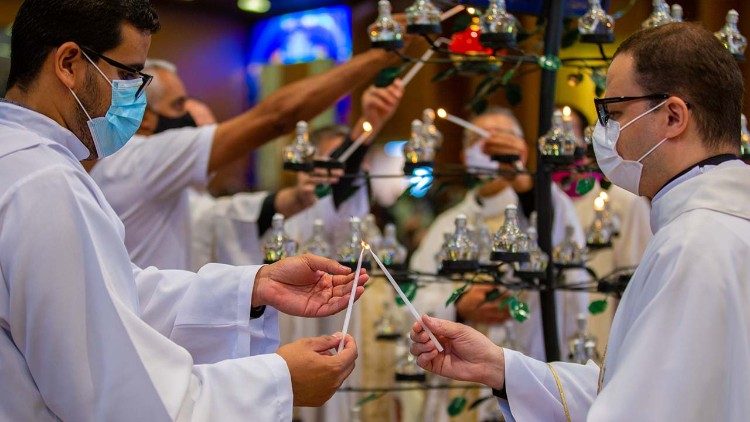 W synodzie nie chodzi o kosmetykę Kościoła, ale o jego tożsamość